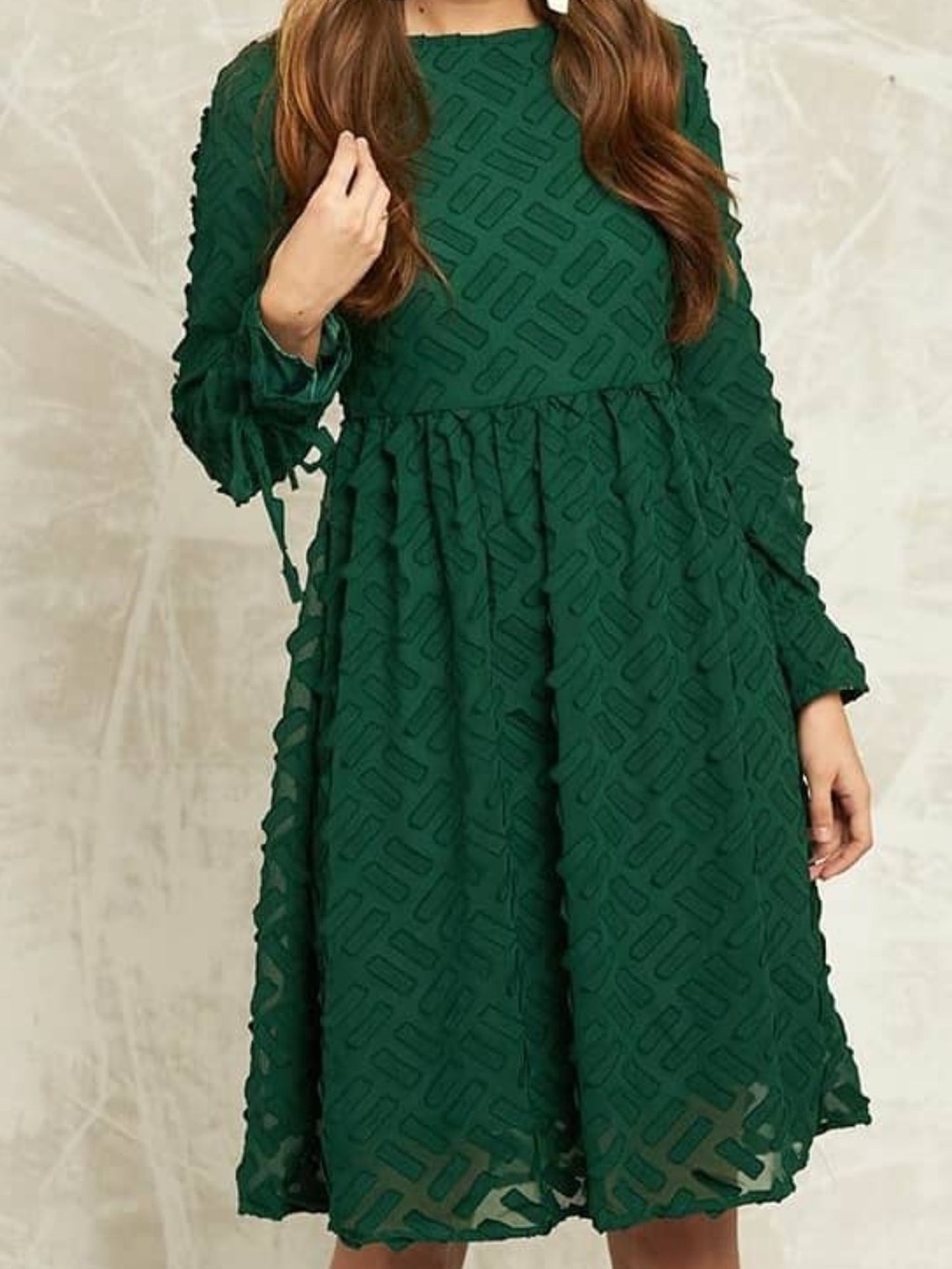Apparalel Textured Emerald Green Midi Dress with Long Sleeves